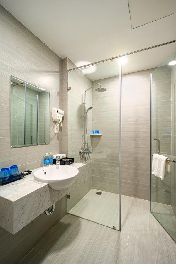 Paralia Hotel Nha Trang Esterno foto